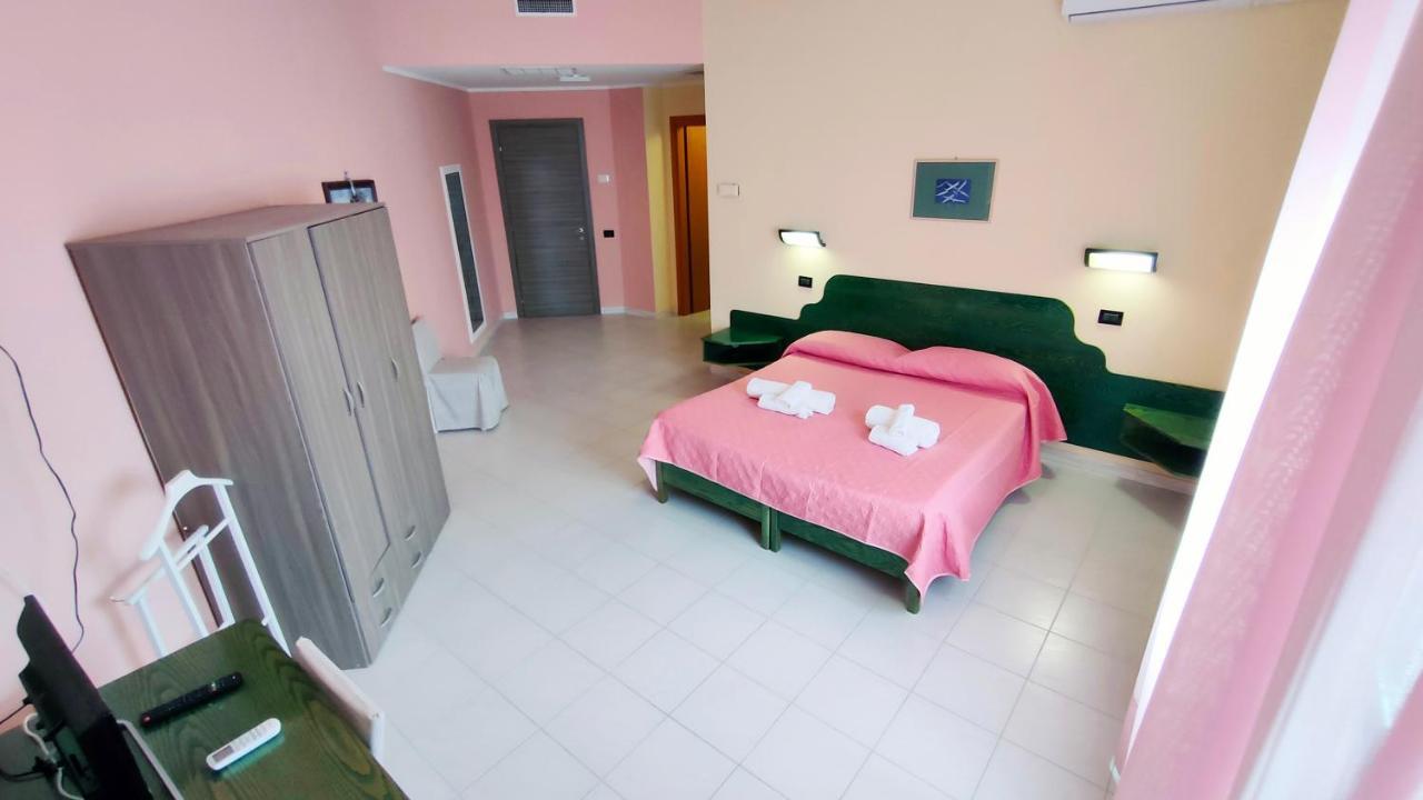 Hotel Mater Mediterranea Senorbi Екстериор снимка