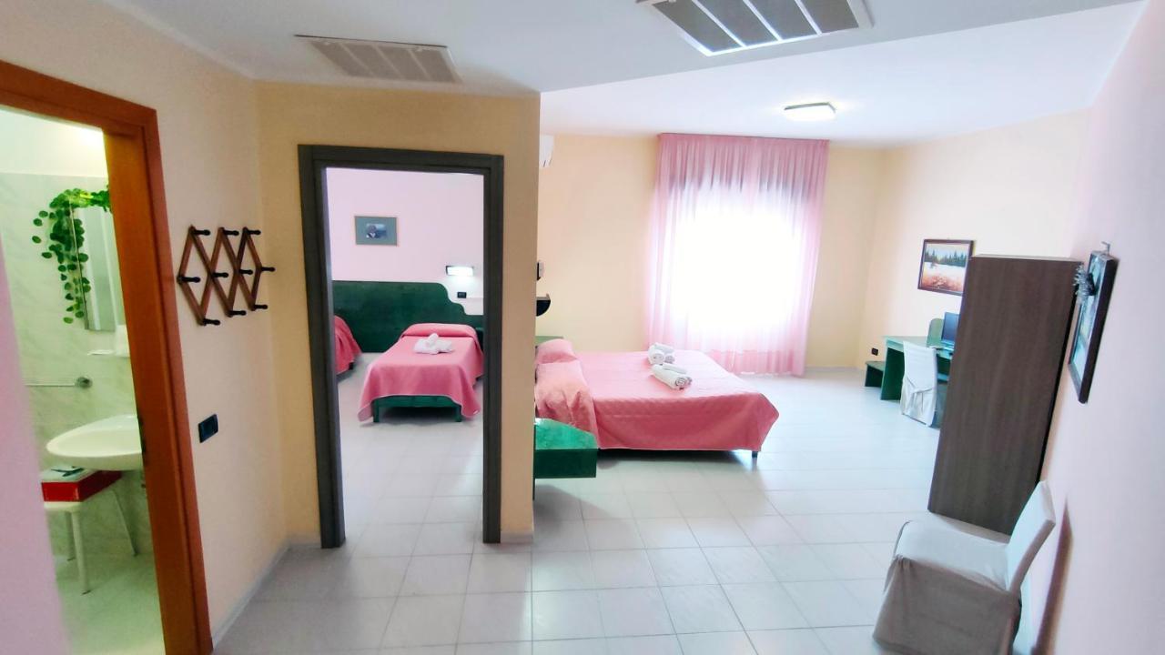 Hotel Mater Mediterranea Senorbi Екстериор снимка