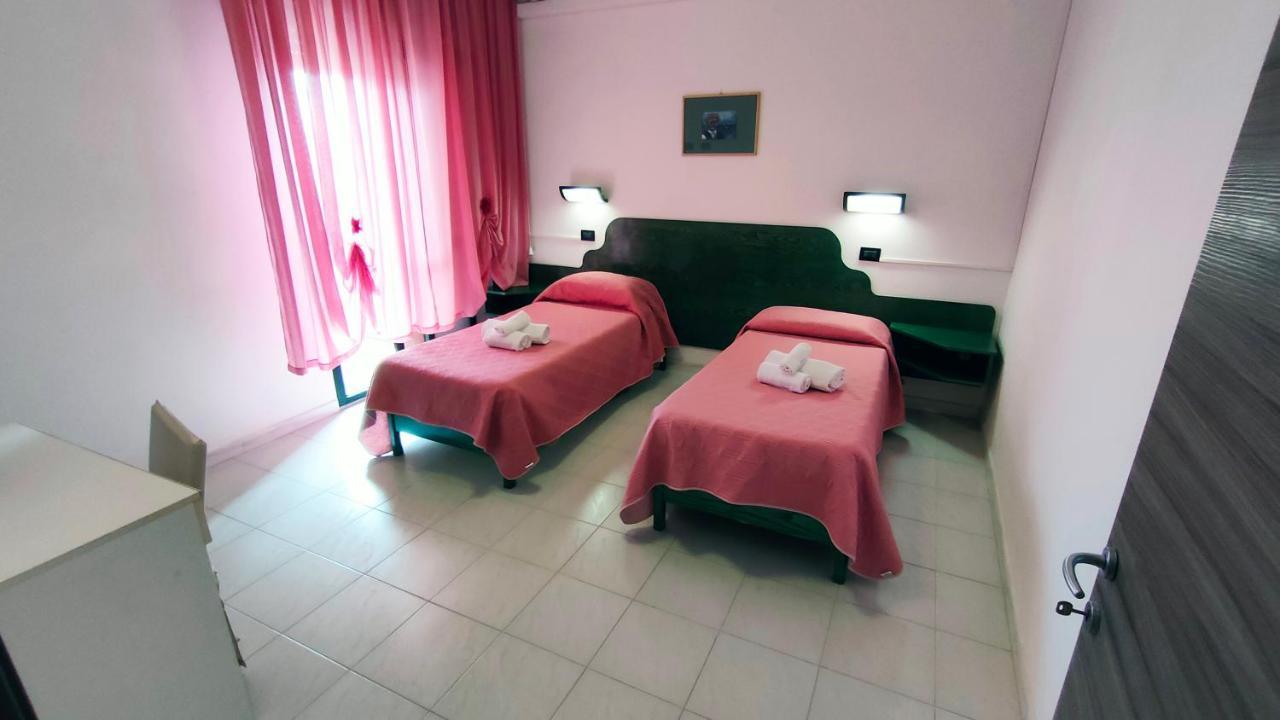 Hotel Mater Mediterranea Senorbi Екстериор снимка